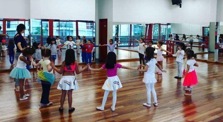 taller de danzas verano